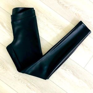 🔥 EXPRESS, Black, Faux Leather Leggings XXS